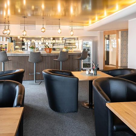 Sopherl Am See - Fruehstueck Auf Der Seeterrasse, Sehr Ruhig Und Wunderschoen Am See, 3 Minuten Nach Oberpfaffenhofen, Viele Radtouren, Restaurants & Cafes In Der Umgebung Веслинг Экстерьер фото