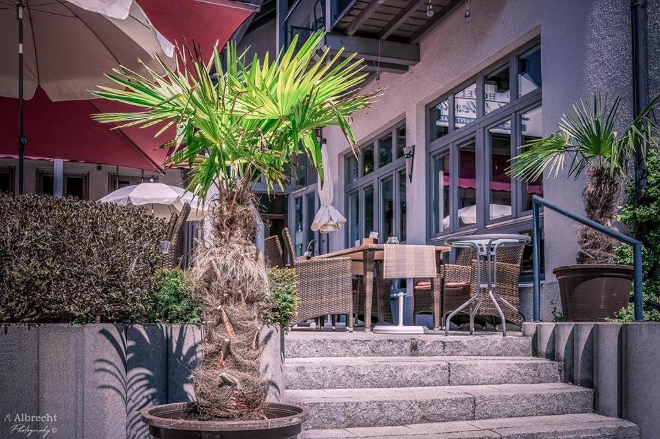 Sopherl Am See - Fruehstueck Auf Der Seeterrasse, Sehr Ruhig Und Wunderschoen Am See, 3 Minuten Nach Oberpfaffenhofen, Viele Radtouren, Restaurants & Cafes In Der Umgebung Веслинг Экстерьер фото